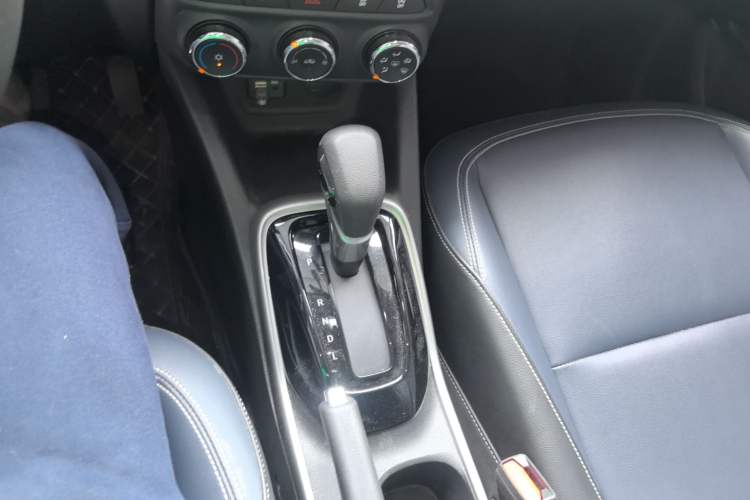 Used Chevrolet Trax 2021 325T Automatic Sport Edition China VI Standard