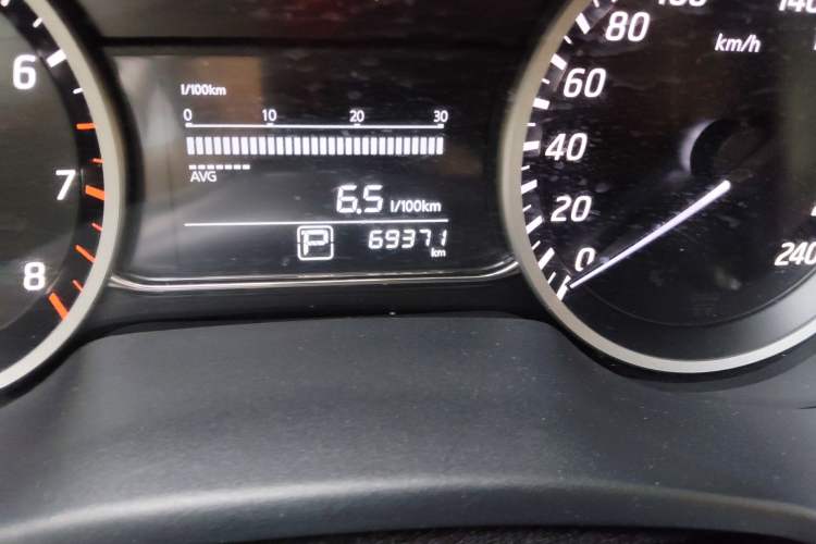 Used Nissan Sylphy 2022 Classic 1.6XE CVT Comfort Edition Odometer Close Up