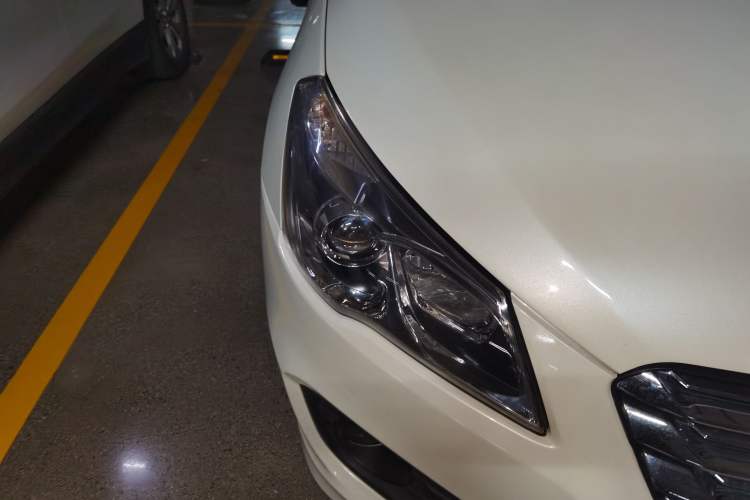 Used Suzuki Alivio 2015 1.6L Manual Comfort Model Right Front Headlight