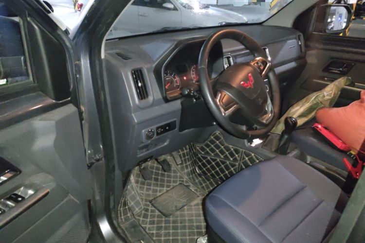 Used Wuling Zhengtu 2021 1.5L Entry-Level LAR
