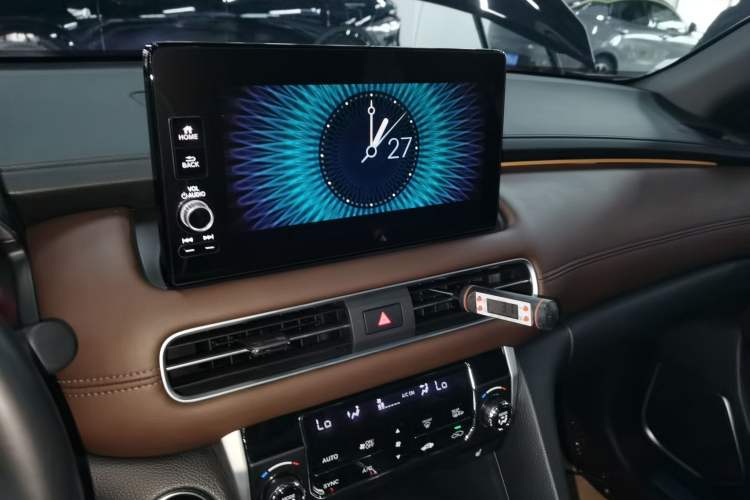 Used Honda UR-V 2023 370TURBO Two-Wheel-Drive Luxury Edition
