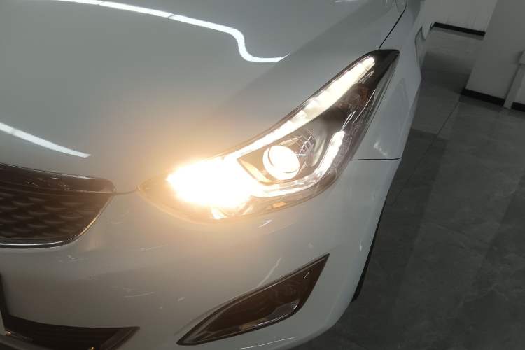 Used Hyundai Elantra (5th Generation / Langdong) 2016 1.6L Automatic Prestige Model
