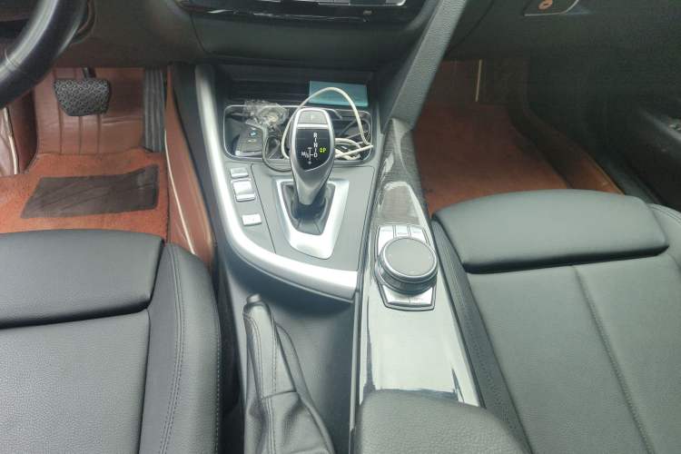 Used BMW 3 Series 2018 320Li Leading Luxury Package Gear Lever