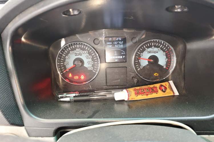 Used Jinbei New Hiace S 2021 1.6L Business Central Air-Conditioned Van China VI Standard SWD16M Instrument Cluster