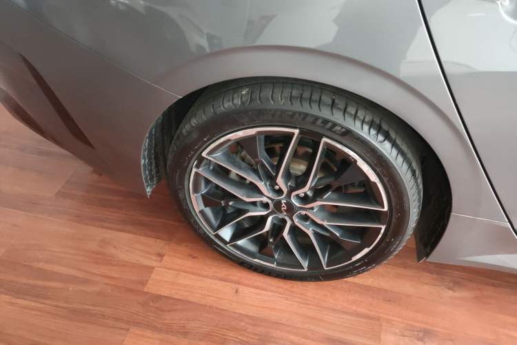 Used Kia K5 2021 380T GT-Line Refreshed Edition Right Rear Wheel Hub