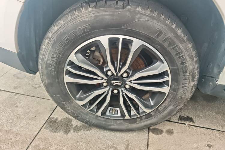 Used Geely Auto Vision X6 2016 1.3T CVT Flagship Model Right Rear Wheel Hub