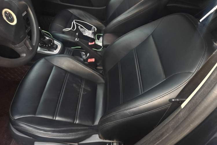 Used Volkswagen Lavida 2013 Revised Classic 1.6L Automatic Fashion Edition Left Front Seat