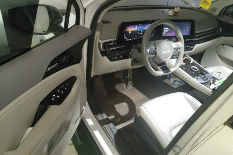 Used Kia Sportage (Chinese Domestic Model) 2023 1.5T Two-Wheel Drive Prestige Edition
