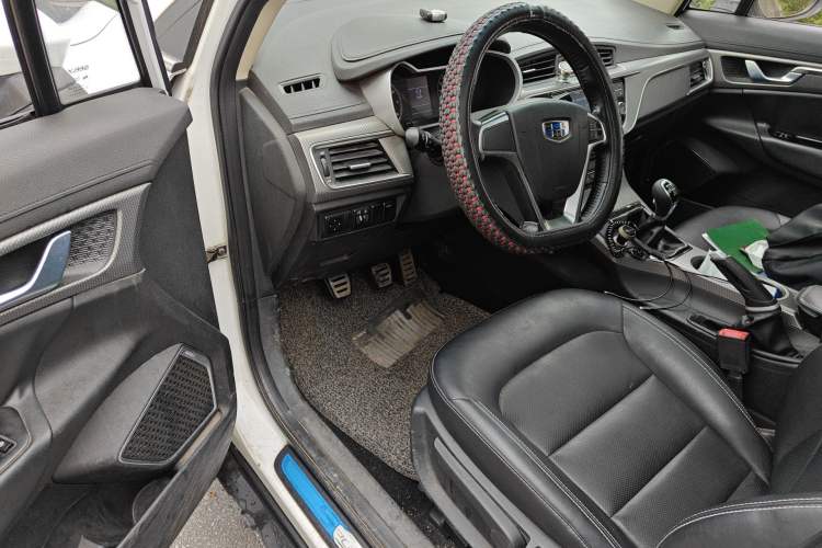 Used Geely Auto Emgrand GS 2016 Sports Edition 1.8L Manual LingShang Model Driver Seat