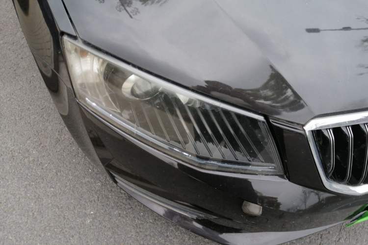 Used Skoda Octavia 2017 1.6L Automatic Smart Drive Edition Right Front Headlight