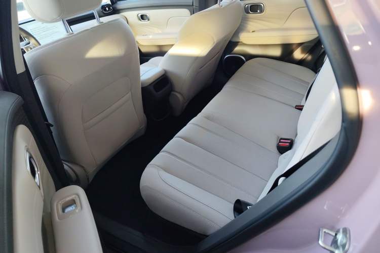 Used AION UT 2025 330 Starlight Edition Left Rear Seat