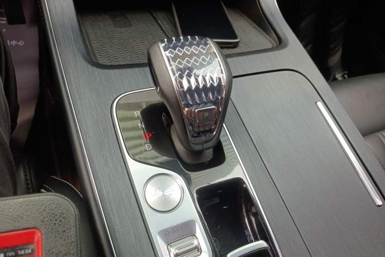 Used GAC Trumpchi GS8 2022 Flagship Series 2.0 TGDI Two-Wheel-Drive Prestige Edition (7 Seats)
