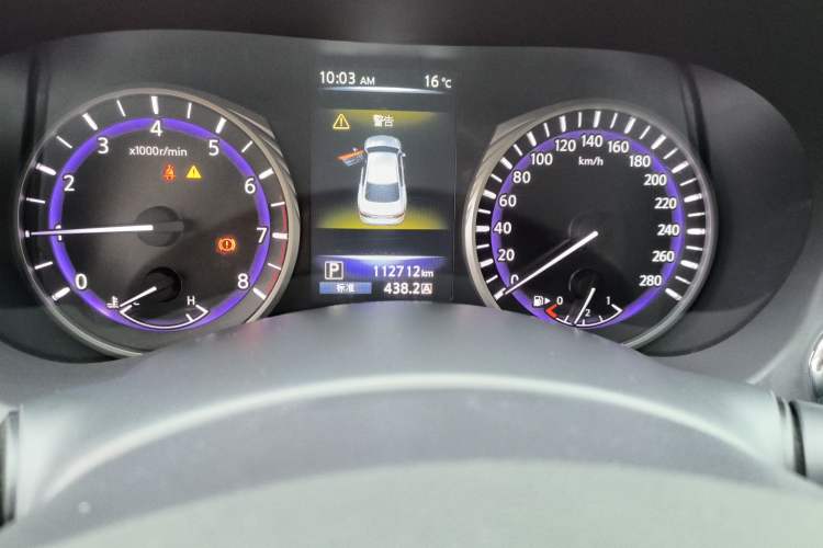 Used Infiniti Q50L 2016 2.0T Enjoyment Edition Odometer Close Up