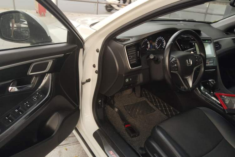 Used Honda Spirior 2015 2.0L Prestige Edition Driver Seat