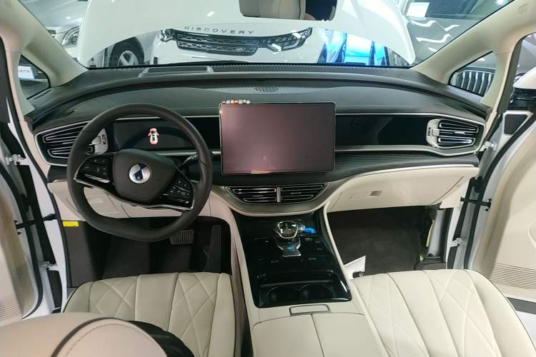 Used Denza D9 2024 DM-i 980 Four-Wheel Drive Prestige Model