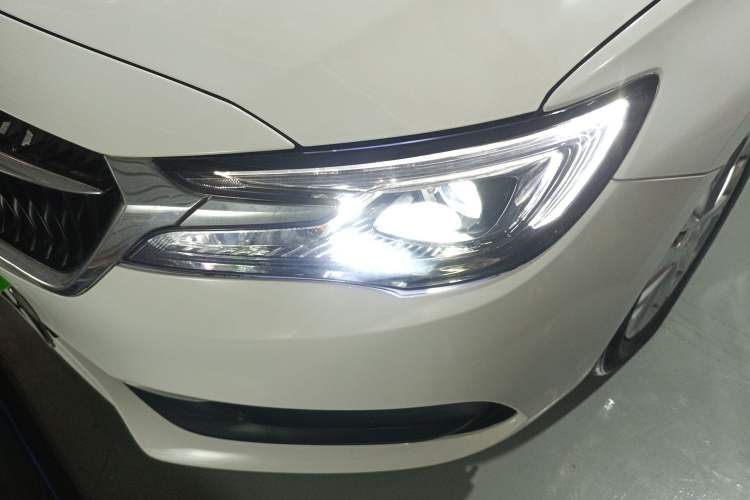 Used Buick GL6 2018 18T 6-Seater Luxury Model
