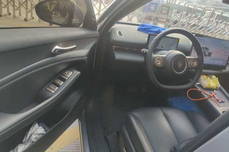Used Baojun Yunhai 2024 500km Pure Electric Version Driver Seat