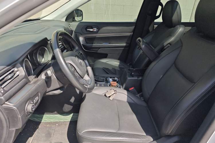 Used Jeep Commander 2018 2.0T Two-Wheel Drive Enjoy Edition China V