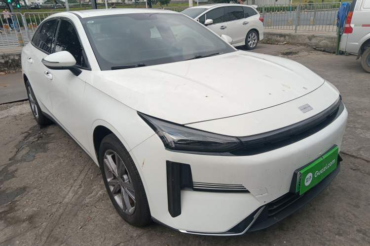 Used Geely Galaxy L6 2025 EM-i 140km Long-Range Version