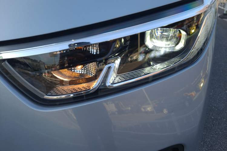 Used Wuling Yangguang 2025 Model 400km Bus Edition—Comfort Edition
