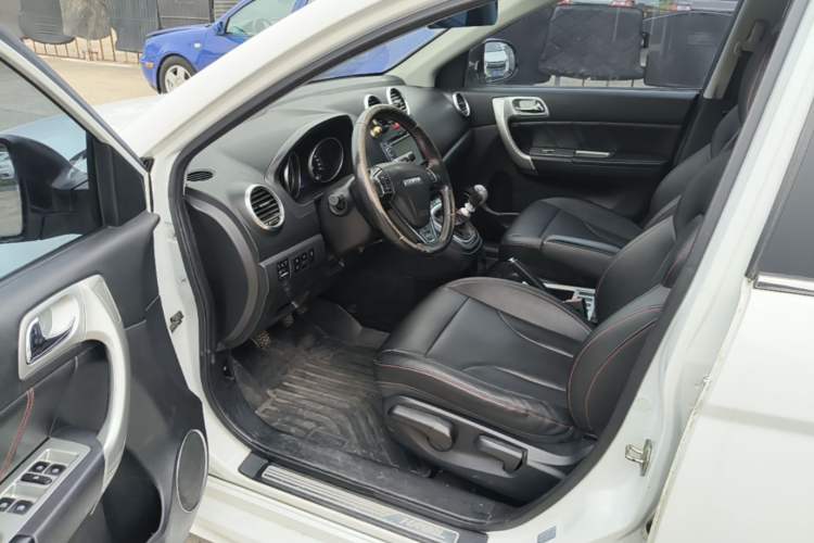 Used Haval H6 2016 Upgraded Model 1.5T Manual Two-Wheel Drive Elite Version Driver Seat