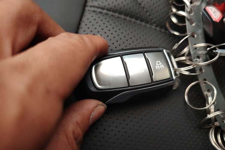 Used Dongfeng Ruichi 7 2023 Huxiao 2.3T Automatic 4x4 Diesel Flagship Model M9T