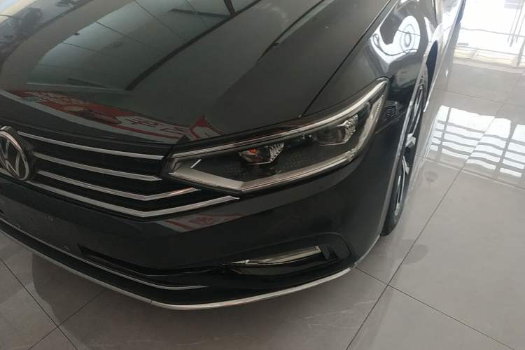 Used Volkswagen Magotan 2020 330TSI DSG Leading Model Left Front Headlight