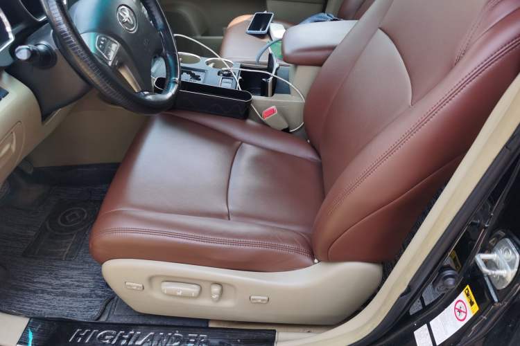 Used Toyota Highlander 2009 2.7L Two-Wheel Drive 7-Seater Luxury Edition