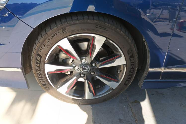 Used Honda Spirior 2015 2.4L Si
