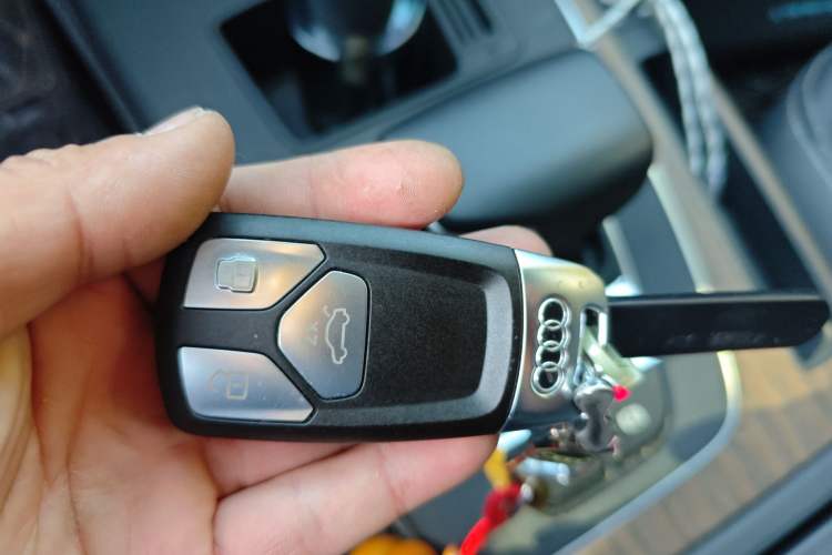 Used Audi Q5L 2021 40 TFSI Fashionable and Elegant Edition
