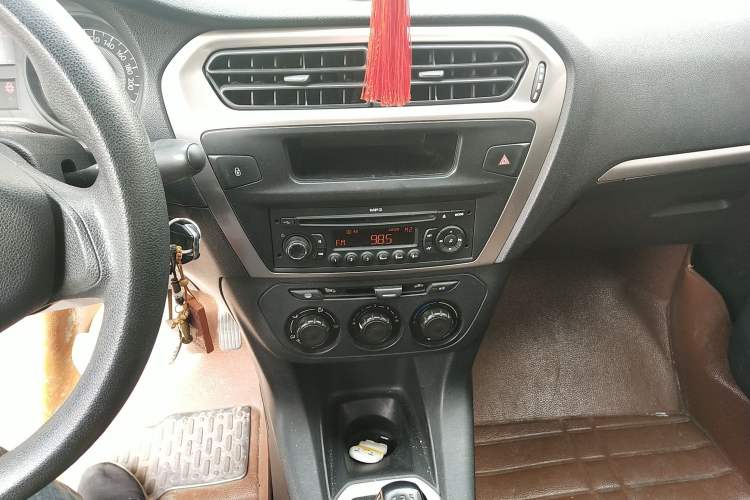 Used Peugeot 301 2014 1.6L Manual Comfort Edition