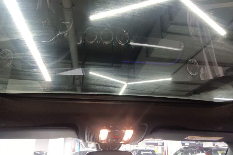 Used Mercedes-Benz GLB 2021 GLB 200 Dynamic Edition Headliner