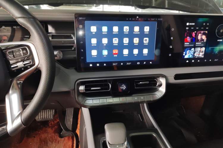 Used BAIC Off-Road BJ40 2024 2.0T All-New Urban Hunter Edition Chivalrous Style
