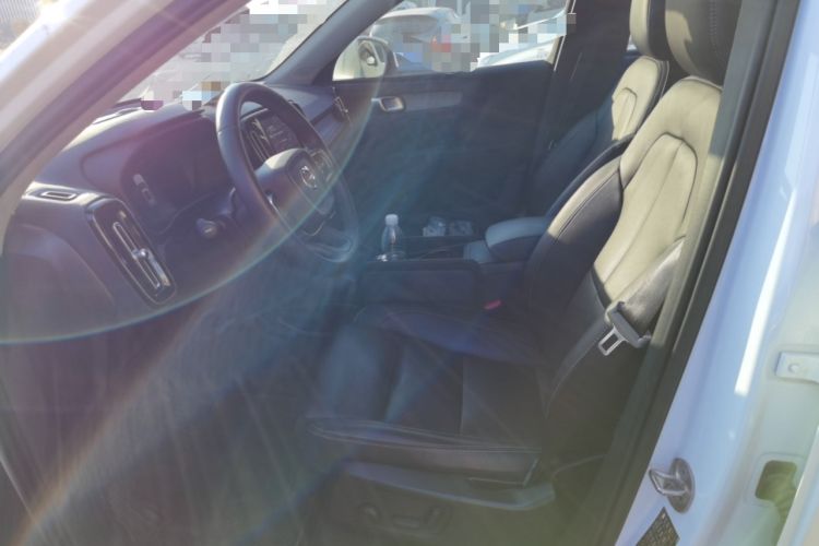 Used Volvo XC40 2023 B4 4x4 Smart Luxury Edition
