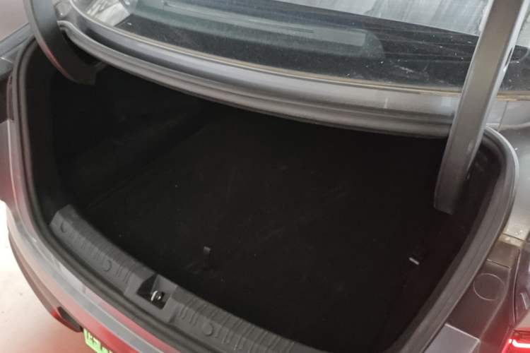 Used BYD Qin L 2024 DM-i 80KM Leading Model Trunk