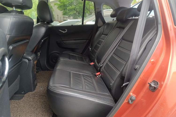 Used Renault Koleos 2012 2.5L 4x4 Comfort Edition with Navigation
