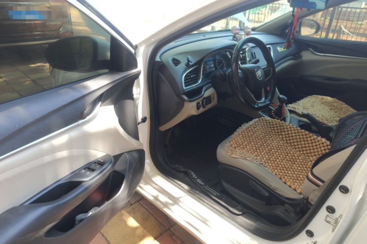 Used Buick GT 2018 15T Manual Elite Version China V Standard Driver Seat