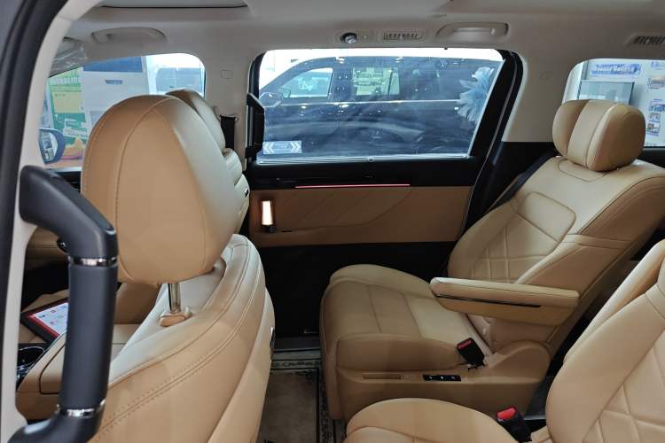 Used GAC Trumpchi E8 New Energy 2024 150km MAX+ Interior 6