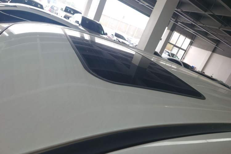 Used Toyota RAV4 2020 Dual-Engine 2.5L E-CVT 4x4 Elite PLUS Edition Roof