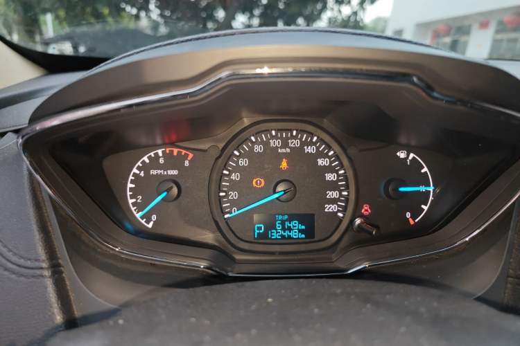 Used Ford Escort 2015 1.5L Automatic Fashion Model Instrument Cluster