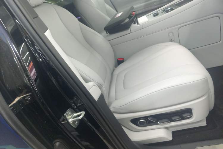 Used Hima AITO M9 2024 Range-Extended Ultra Version 42 kWh 6-Seater Model