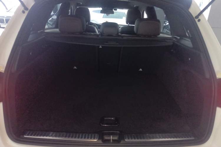 Used Mercedes-Benz GLC 2016 GLC 260 4MATIC Luxury Model
