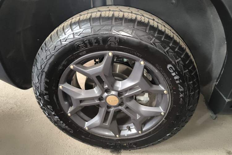 Used JETOUR Traveler 2025 2.0TD DCT XWD Cross+ Right Rear Wheel Hub