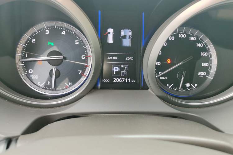 Used Toyota Prado 2014 4.0L Automatic TX-L NAVI
