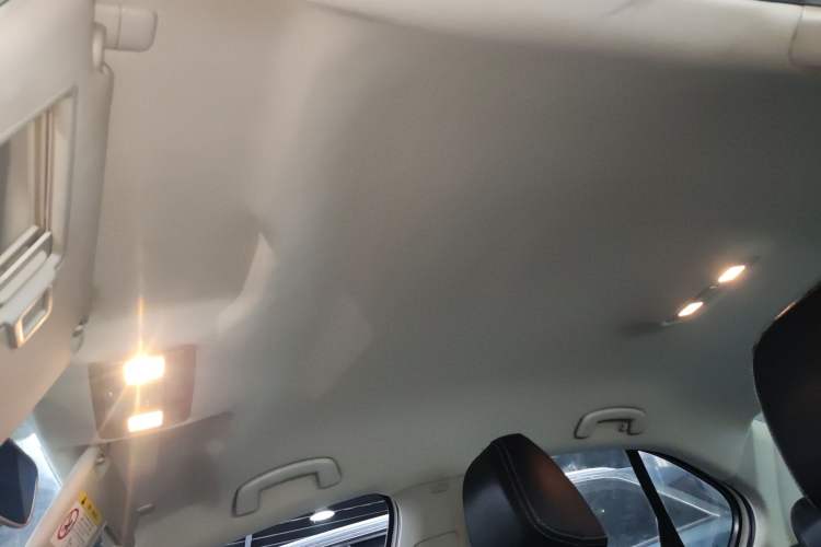 Used Volkswagen Bora 2016 1.6L Automatic Fashion Model
