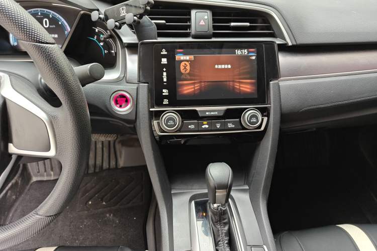 Used Honda Civic 2016 220TURBO CVT Luxury Edition
