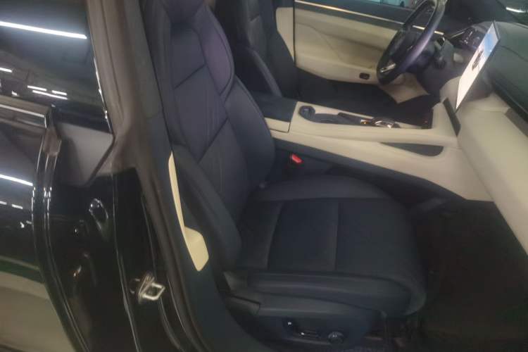 Used Zeekr 001 2024 YOU Edition 100 kWh All-Wheel Drive