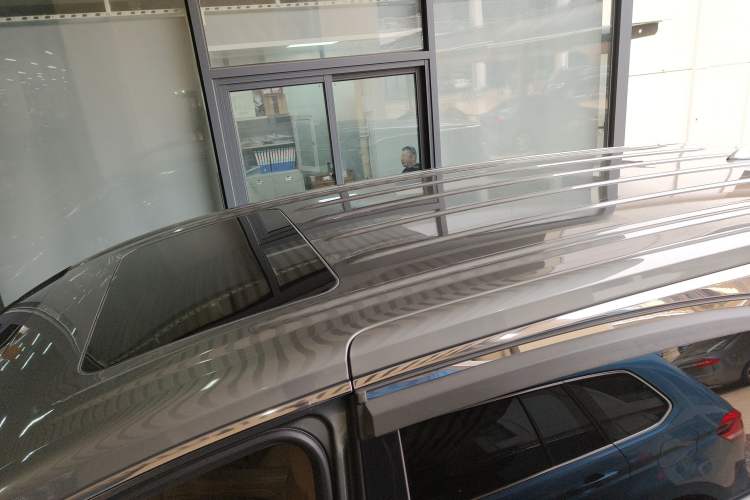 Used Buick GL8 2018 ES 28T Premium Model China VI Standard