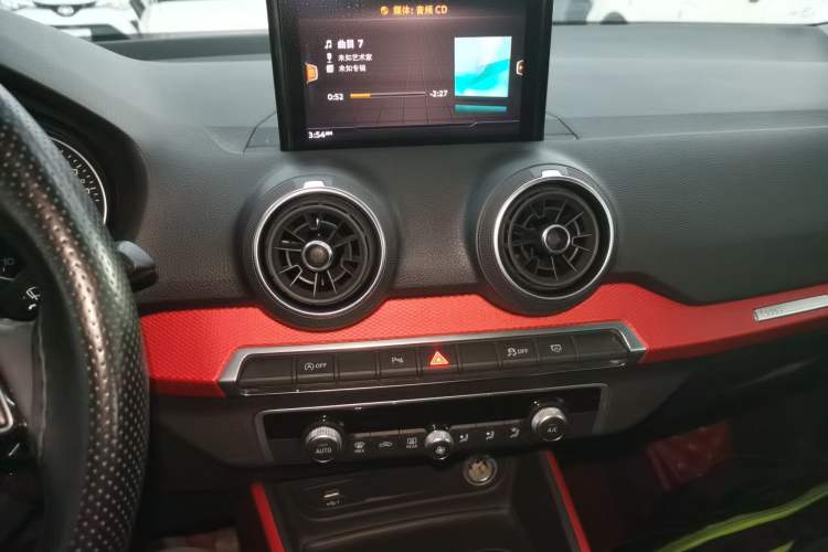 Used Audi Q2L 2018 35 TFSI Fashion Dynamic Version China VI Emission Standard