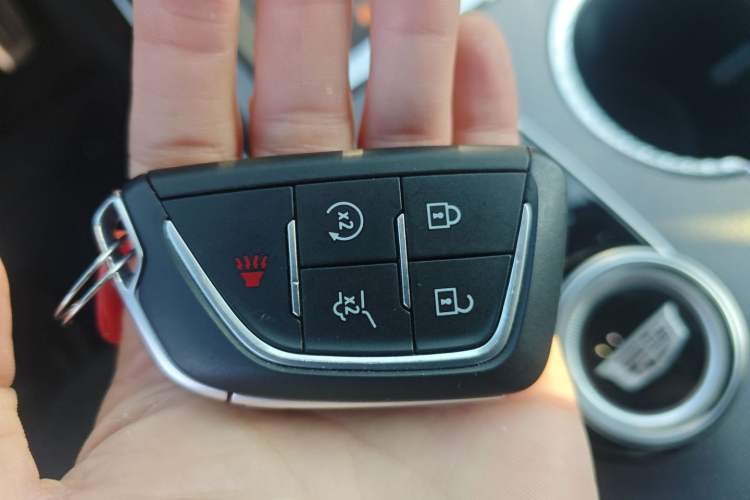 Used Cadillac XT5 2025 2.0T Platinum Edition Vehicle Key